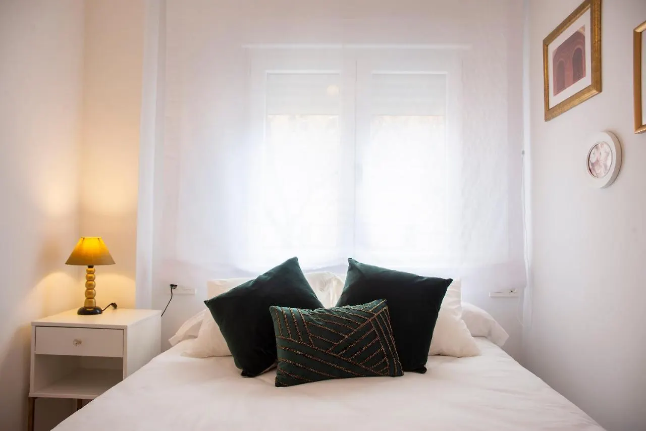 Apartamento Duerme junto a la Plaza de Toros de Granada. España